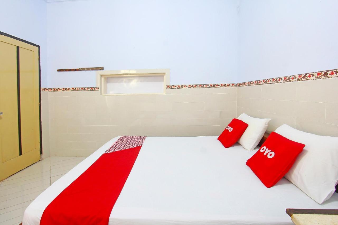 Oyo 91516 Wisata Hotel Mataram Eksteriør billede
