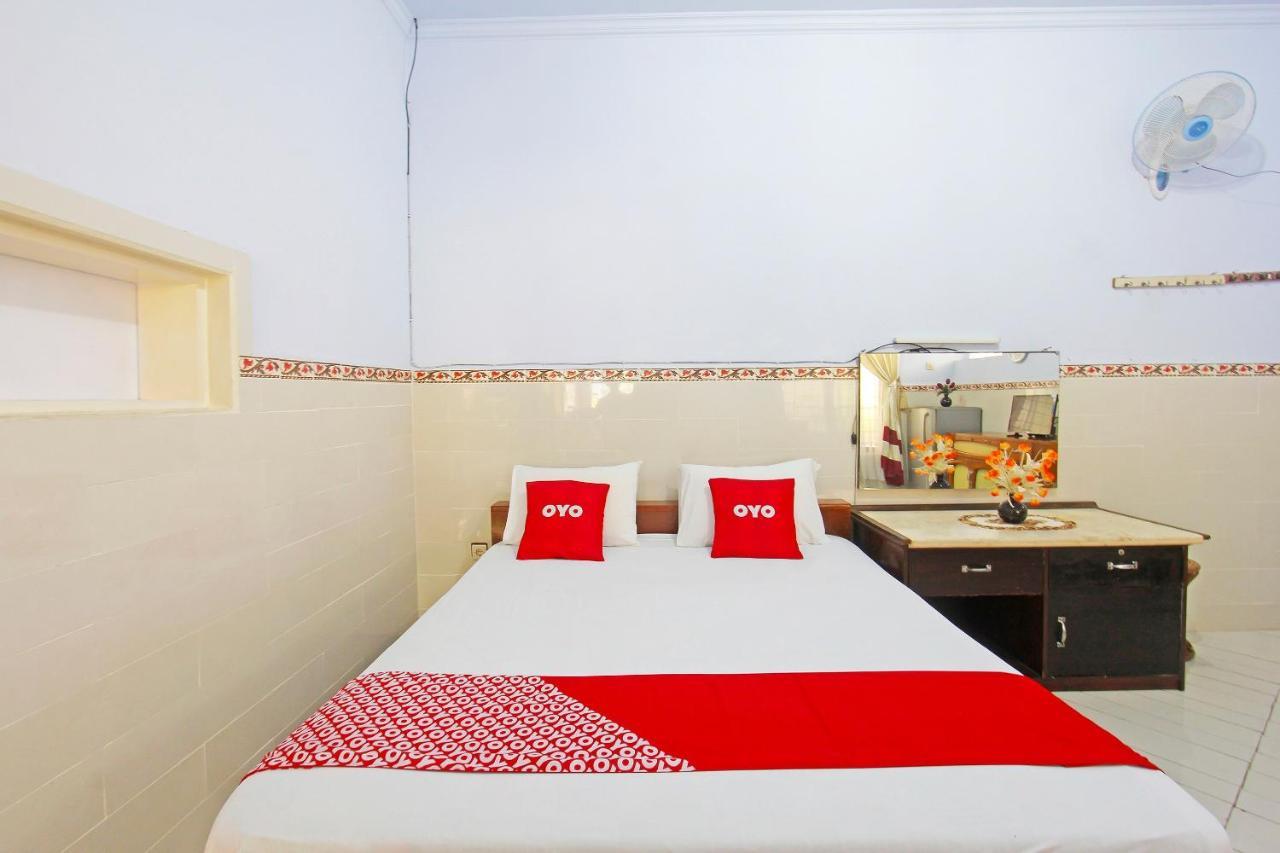 Oyo 91516 Wisata Hotel Mataram Eksteriør billede
