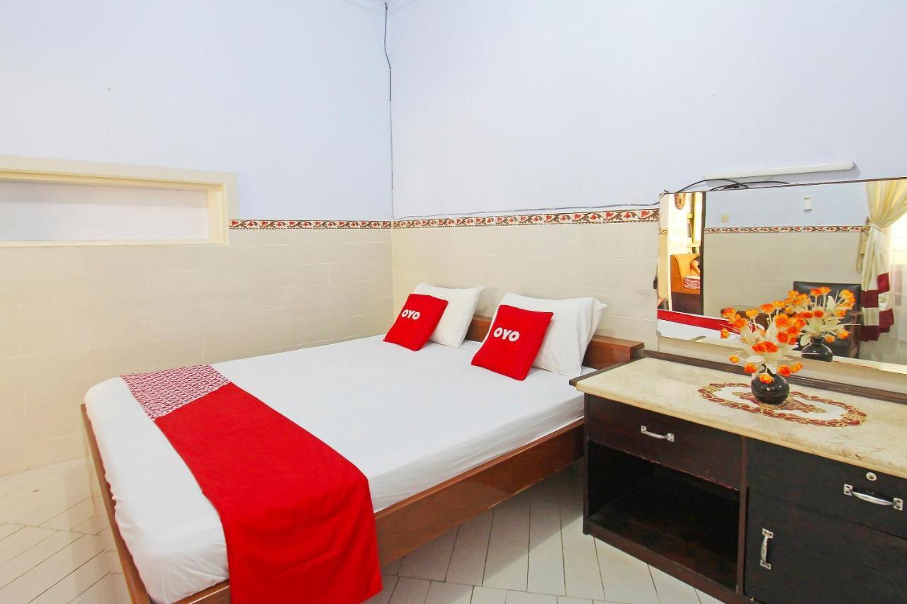 Oyo 91516 Wisata Hotel Mataram Eksteriør billede